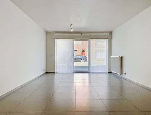                                         Gelijkvloers app. te huur in Ingelmunster, € 600

