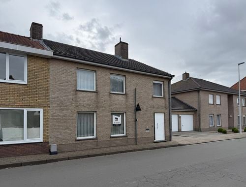                                         Maison à louer à Schuiferskapelle, € 825
