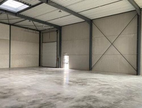                             Bedrijfsgebouw te koop in Sint-Truiden
