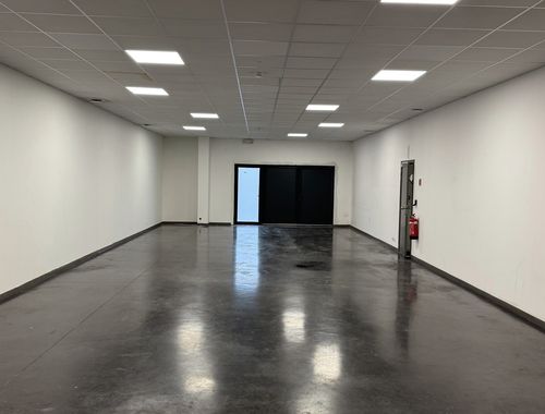                                         Entrepôt à louer à Wavre, € 1.350

