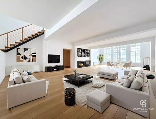                                         Triplex te huur in Elsene, € 4.680
