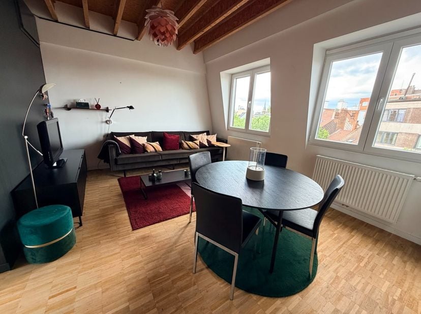 Appartement à louer
                    à 2060 Antwerpen