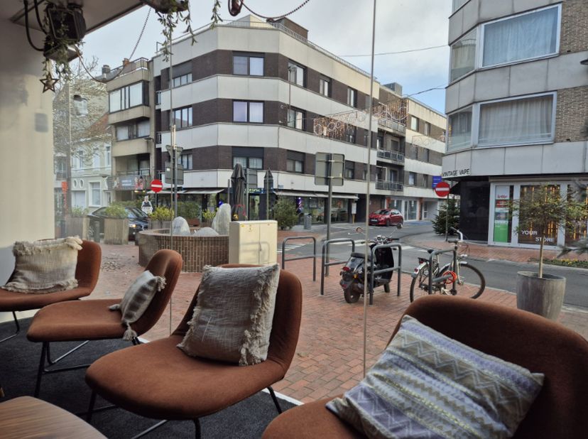 Bien professionnel à louer
                    à 8800 Roeselare