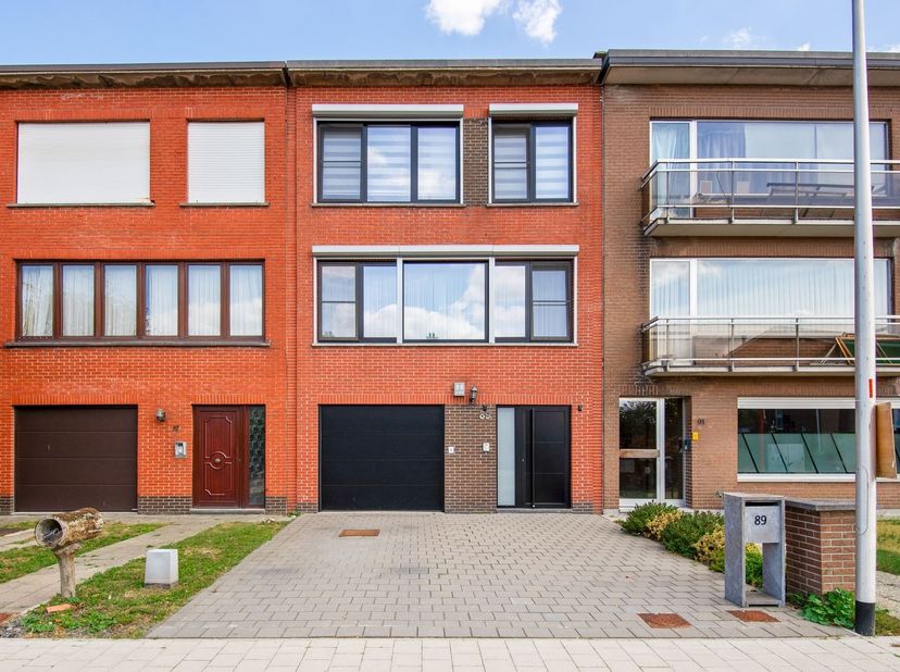 Huis te koop in Leugstraat 89,
                    2630 Aartselaar