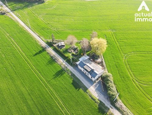                                         Villa à vendre à Quaregnon, € 270.000
