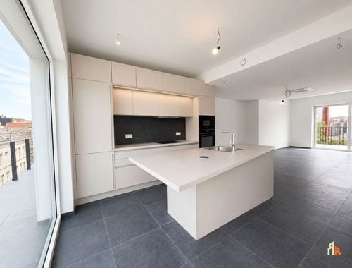                                         Appartement te huur in Liège, € 1.200
