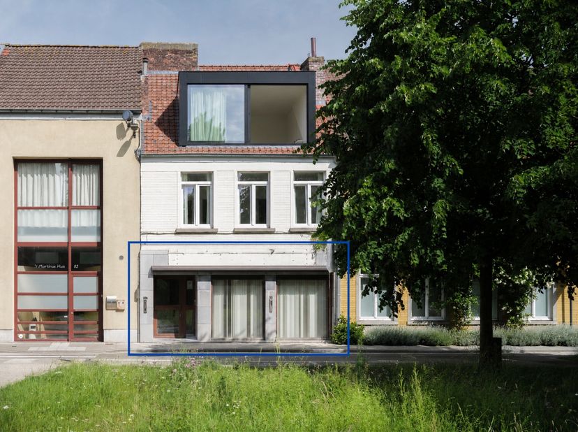 Polyvalente kantoorruimte met centrale ligging nabij de Coupure en de Watersportbaan.<br />
<br />
Voor meer informatie kunt u mailen naar&amp;nbsp;info@c