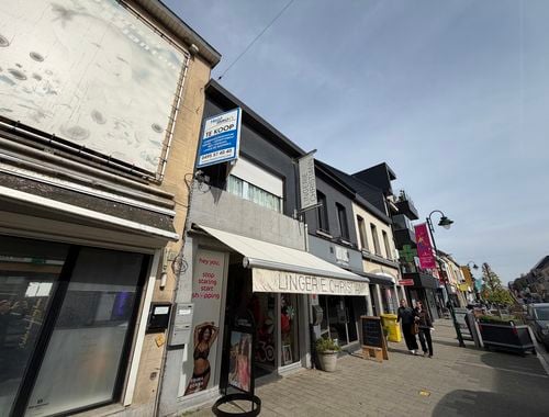                                         Usage mixte à vendre à Heist-op-den-Berg, € 435.000
