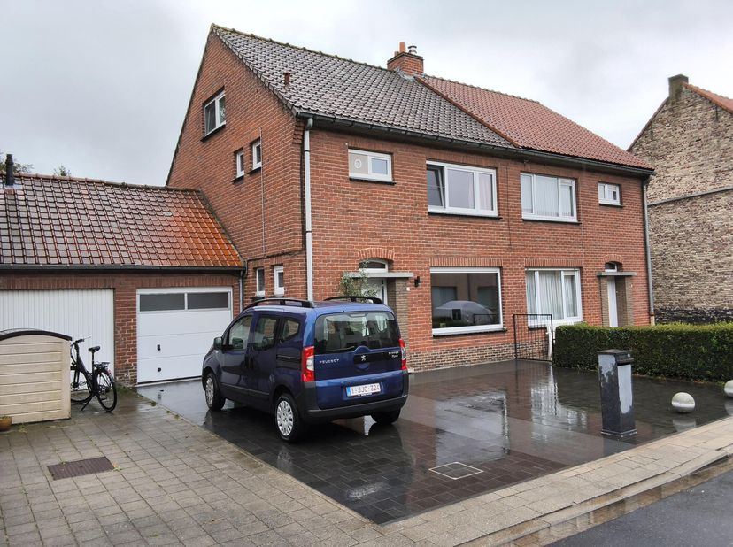 Huis te koop in Rozenlaan 18 18,
                    8900 Ieper