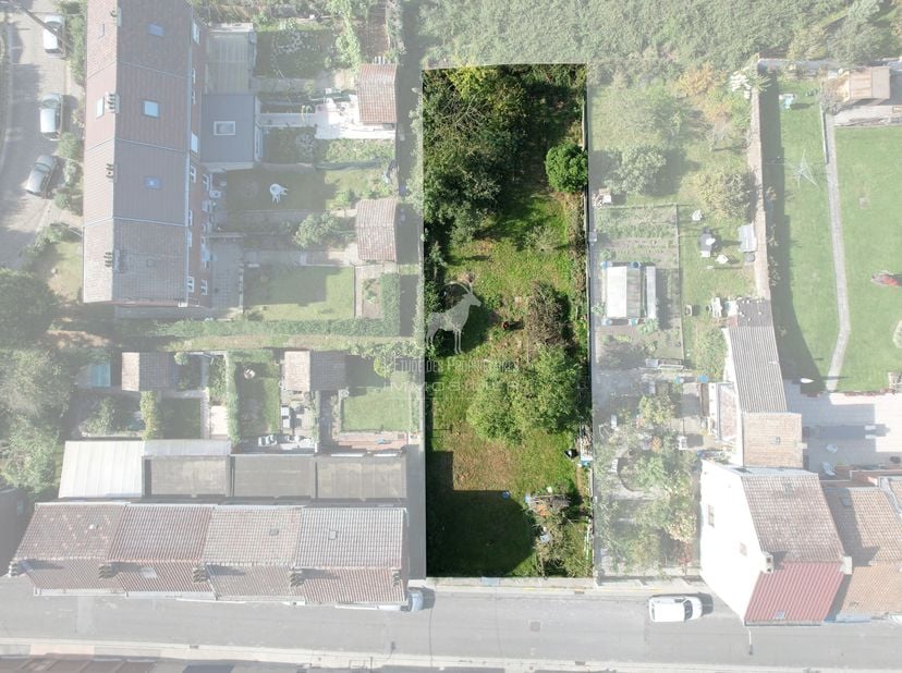 Agentschapreferentie: v6031-1452<br />
<br />
Wij bieden u dit prachtige perceel van +/- 550m&amp;sup2; te koop aan in de regio van MARCHIENNE-AU-PONT (CH