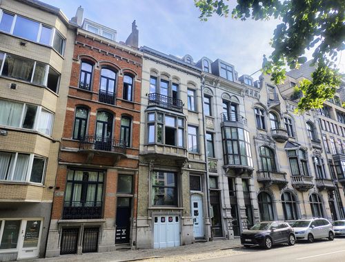                                         Woning te huur in Schaarbeek, € 4.950
