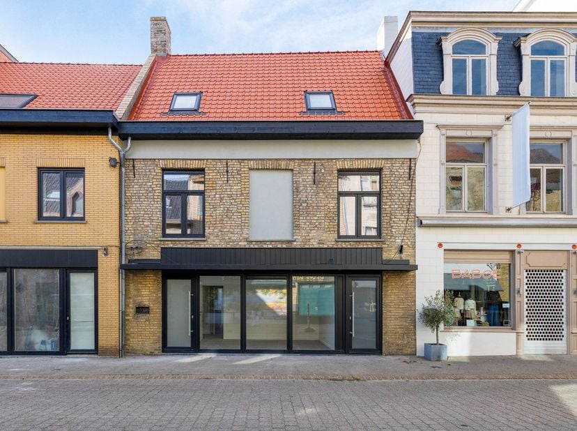 Maison à vendre à Zuidstraat 25,
                    8630 Veurne