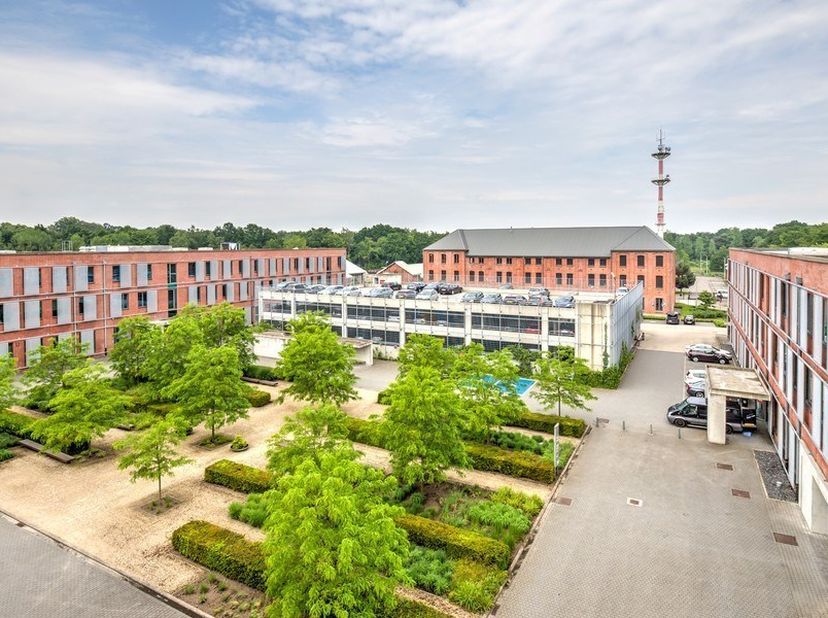 Bedrijfsvastgoed te huur in Ruiterijschool 1 - FOD bus 2,
                    2930 Brasschaat