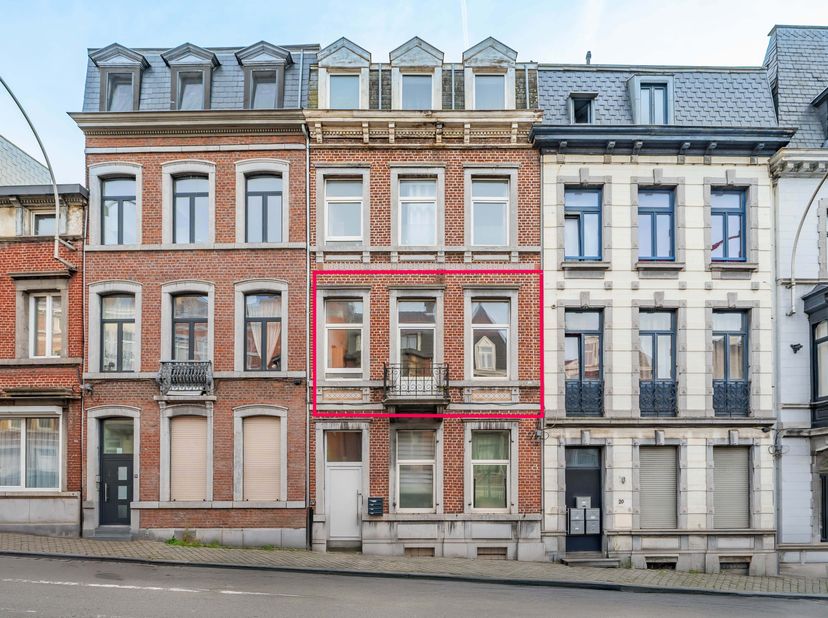 EasyHome a le plaisir de vous présenter cet appartement une chambre ( possibilité deux ) idéalement situé à 2 minutes du centre ville, des axes routie