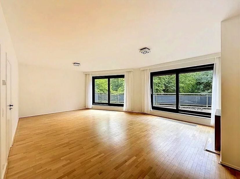 Appartement voorgesteld door Elisabeth du Chastel: elisabeth.duchastel@victoire.be - 0495 79 78 58<br />
Victoire Junot biedt u dit prachtige appartem