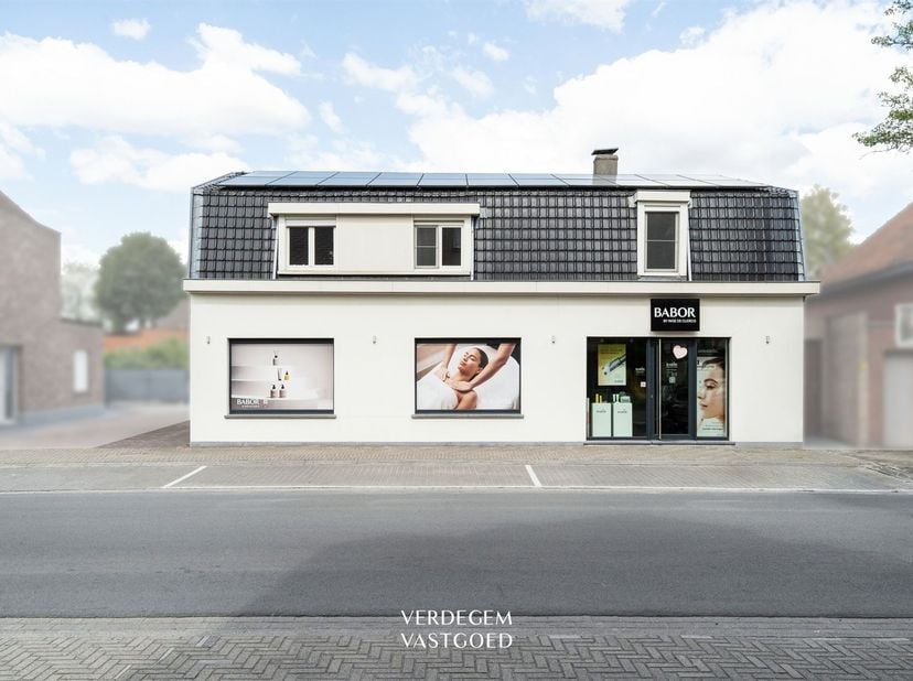 Huis te koop
                    in 9940 Evergem