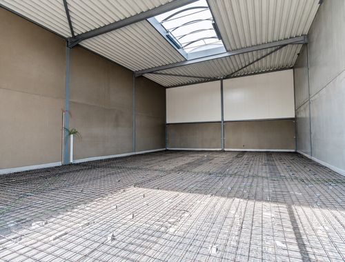                                         Bedrijfsgebouw te huur in Ledegem, € 890

