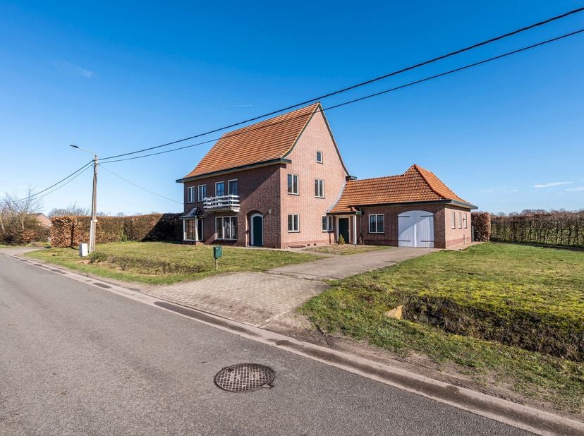 Maison à louer
                    à 2382 Poppel
