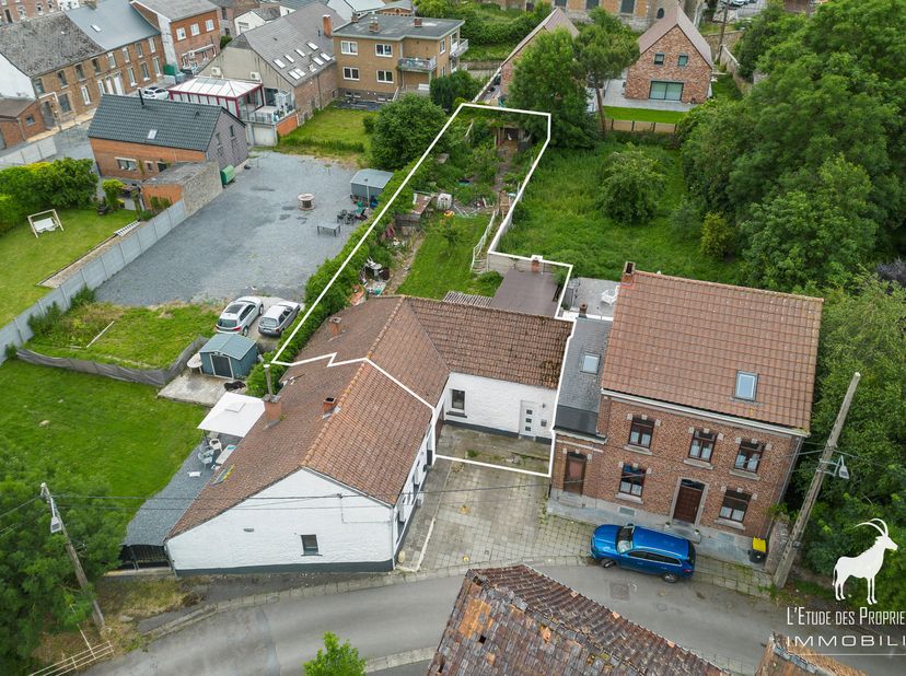 Référence Agence : V7130-040<br />
Visite virtuelle : https://envisite.net/vtour/fr/8wjb46/frame<br />
Découvrez ce plain-pied situé dans la charmante
