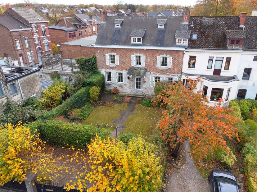 Huis te koop
                    in 6032 Mont-sur-Marchienne