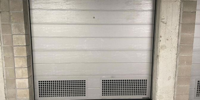 Garage te koop in Chemin des Deux Maisons 72, 1200 Sint-Lambrechts-Woluwe