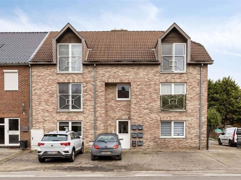 A vendre : appartement à Houthalen-Helchteren !<br />
L'appartement est prêt à être emménagé et les places de parking ne manquent pas non plus. Vous d
