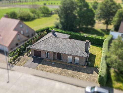                                         Bungalow te koop in Aartrijke, € 299.000
