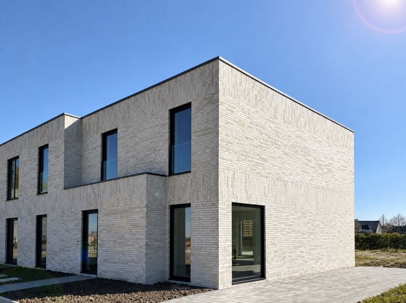 Huis te koop in Steenburg 31 bus 34,
                    8930 Rekkem