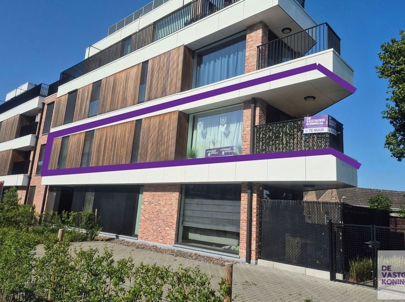 Visit the apartment during OPEN HOUSE July 27 (Monday) from 5 pm to 6 pm or July 29 (Wednesday) from 5 pm to 6 pm – registration via email info@devast