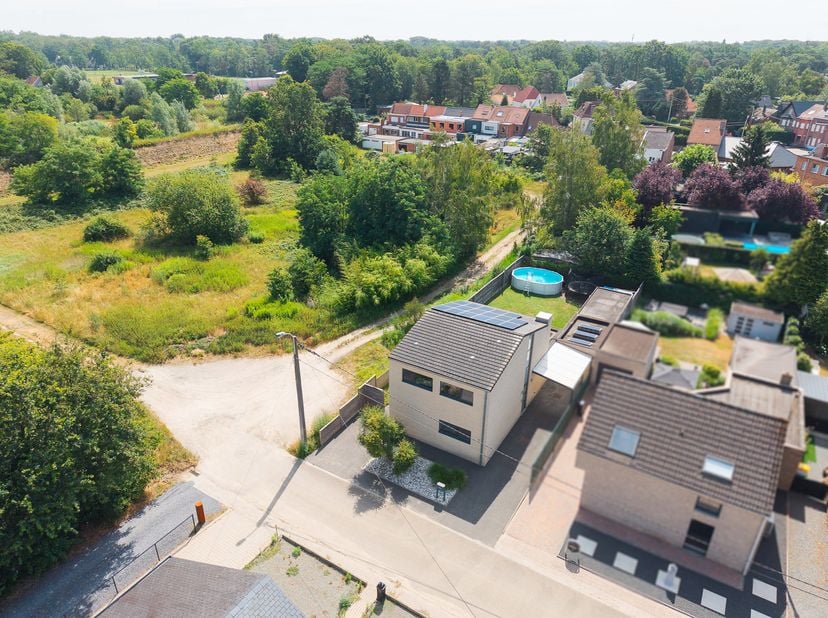 Meer info of een vrijblijvende waardebepaling van uw eigendom: jordi.broes@homixx.be of 016 199 340.<br />
Homixx Vastgoed stelt u met trots deze prac