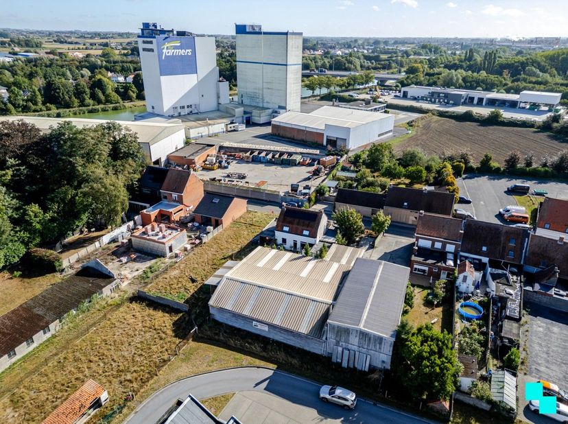 Bien professionnel à vendre
                    à 8770 Ingelmunster