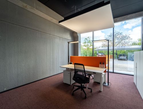                                         Kantoor te huur in Roeselare, € 1.091
