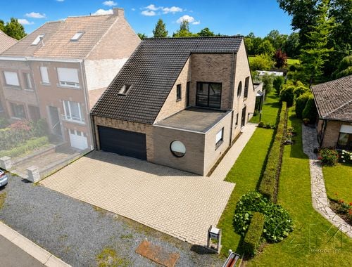                                         Maison à vendre à Dottignies, € 415.000
