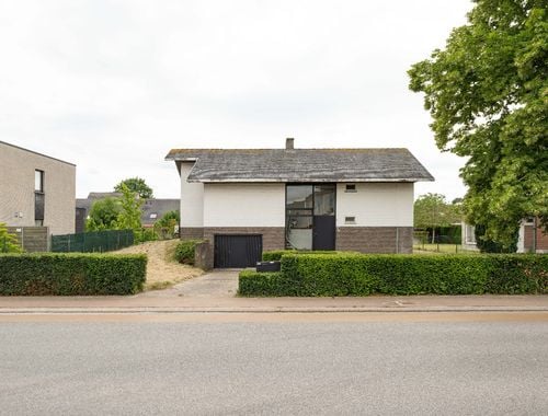                                         Woning te koop in Meulebeke, € 425.000
