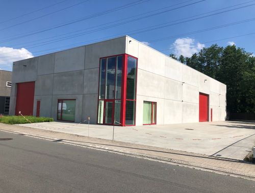                                         Magazijn zonder bureel te huur in Roeselare, € 3.500
