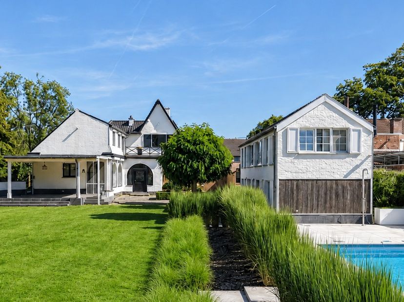 Huis te koop in Zestien-Bundersstraat 60,
                    3500 Hasselt
