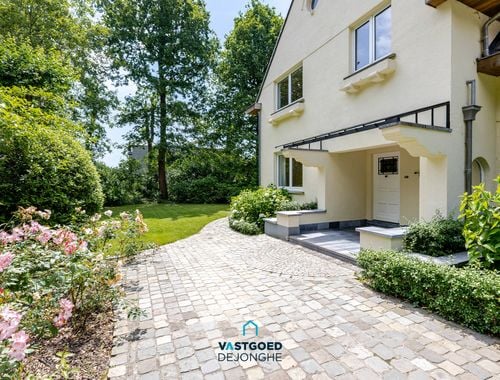                                         Woning te koop in De Pinte, € 985.000
