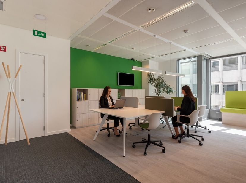 Boek een gemeubileerde kantoorruimte met service voor bedrijven van elke grootte in Regus EU Square de Meeûs<br />
<br />
Dit aanbod omvat een eigen k