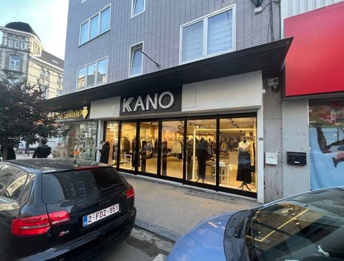                                         Rez-de-chaussée commercial à vendre à Laeken, € 600.000
