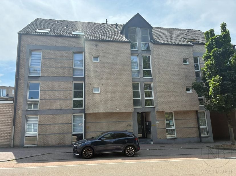 !! BIJ INTERESSE: gelieve eerst de kandidatenfiche in te vullen (te downloaden bij het pand op onze website, onderaan bij downloads) en door te sturen