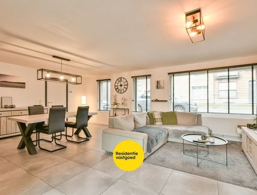                                         Maison à vendre à Oostkamp, € 325.000
