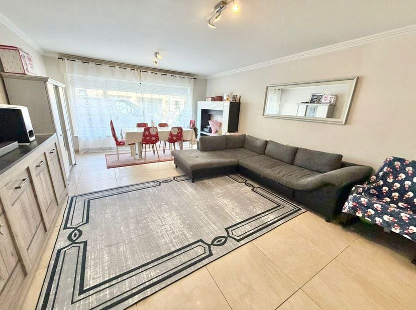 Appartement te koop in Zonnebloemstraat 6 bus 1,
                    8800 Roeselare