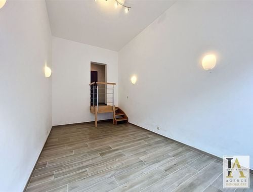                                         Studio met slaaphoek te huur in Angleur, € 400

