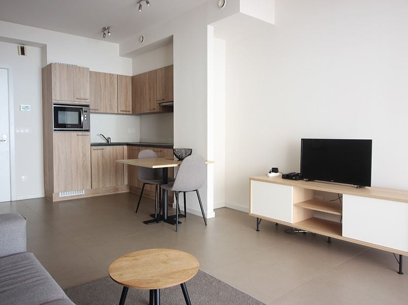 Contacteer David voor een bezoek: 0470 76 90 21. Dit appartement met één slaapkamer bevindt zich in de residentie Zilverhof, een complex waar veel app