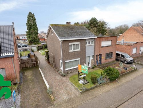                                         Maison à vendre à Nijlen, € 325.000
