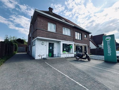                                         Bureaux à louer à Sint-Niklaas, € 1.350
