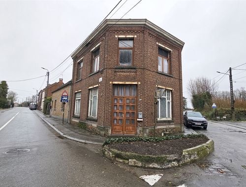                                        Eengezinswoning te koop in Elouges, € 40.000
