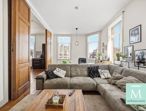                                         Complexe de bureaux à vendre à Mechelen, € 588.800
