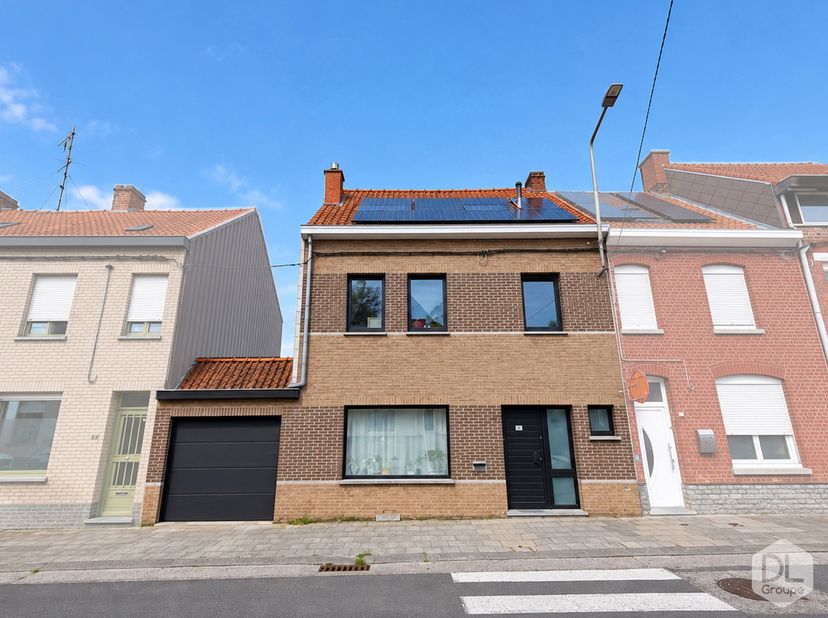 Huis te koop in ,
                    7700 Moeskroen