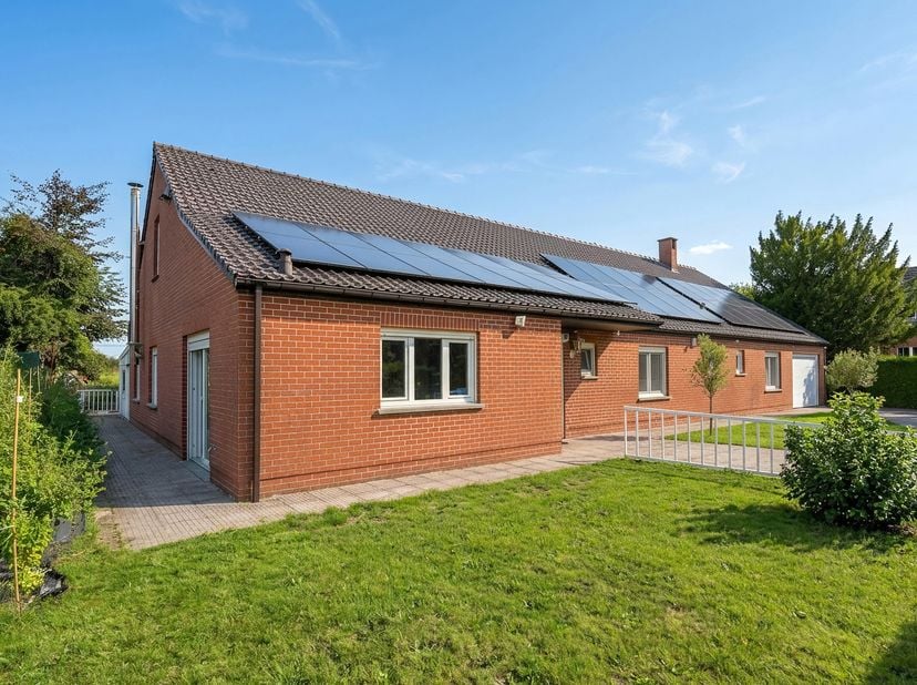 Huis te koop in ,
                    7000 Mons